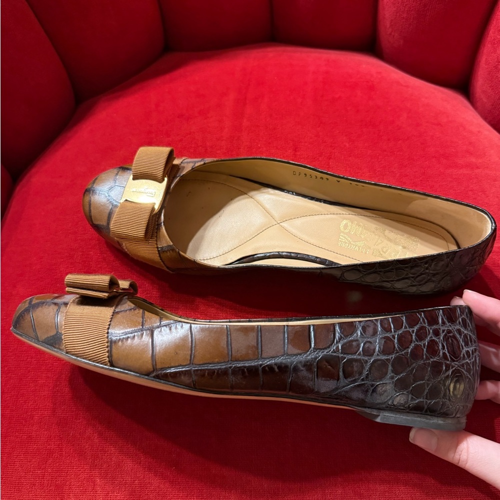 SALVATORE FERRAGAMO OMBRE CROC FLATS 9